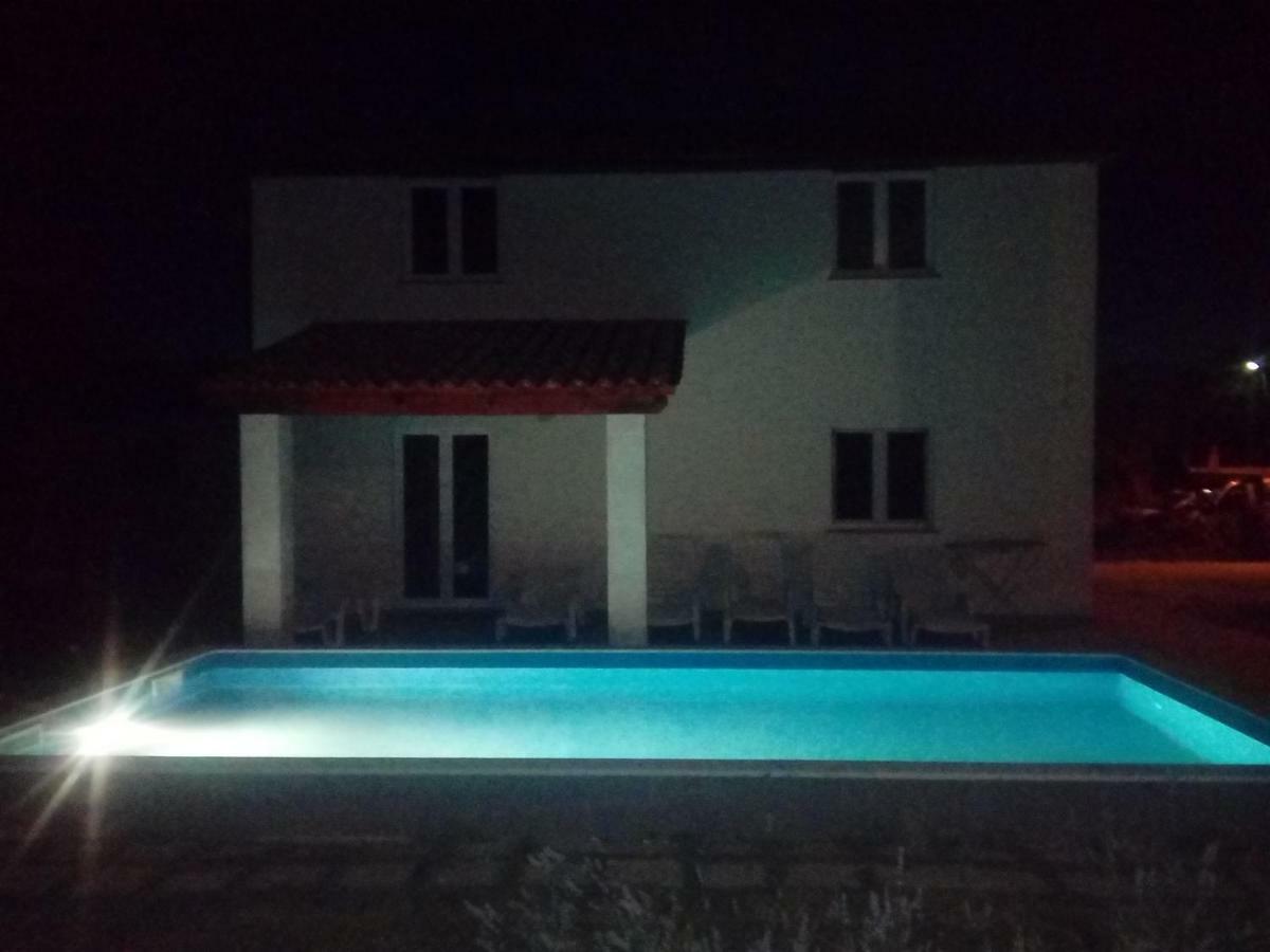 Pool House - Medulin Riviera Lejlighed Eksteriør billede